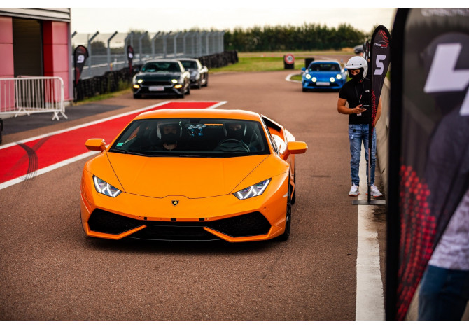 Slider Baptême Passager Lamborghini Huracán