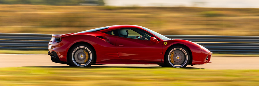Stage de pilotage Ferrari sur le circuit du Bourbonnais