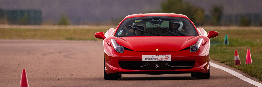 Stage de pilotage Ferrari circuit Bourbonnais