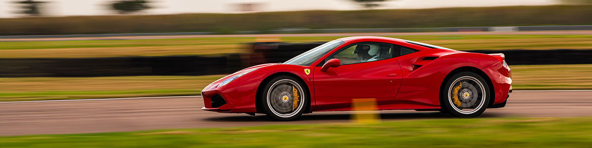 Stage de pilotage Ferrari sur le circuit de Mornay