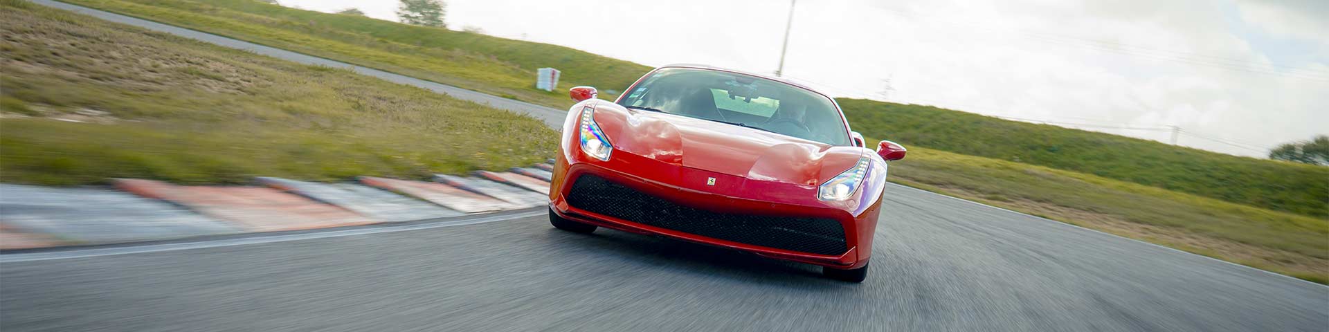 Stage de pilotage en Ferrari circuit du Var