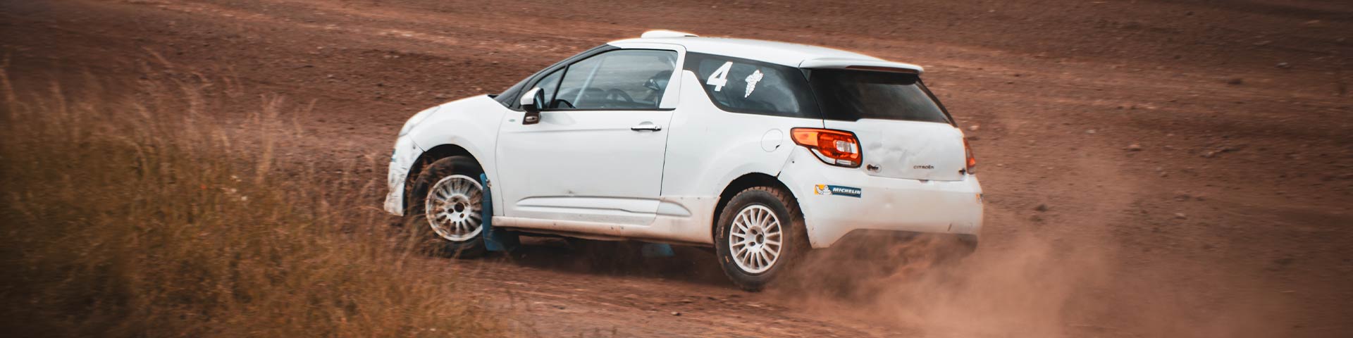 Stage de pilotage rallye circuit terre Issoire en DS3