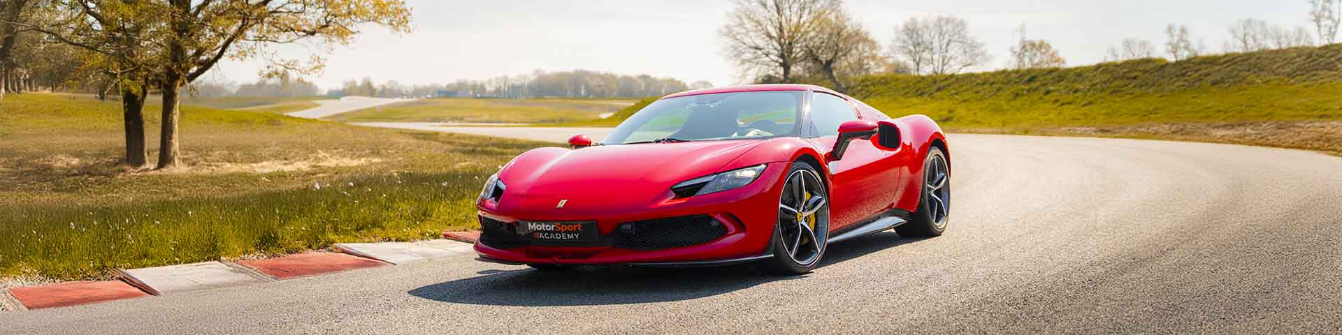 Stage de pilotage Ferrari 296 GTB sur circuit auto