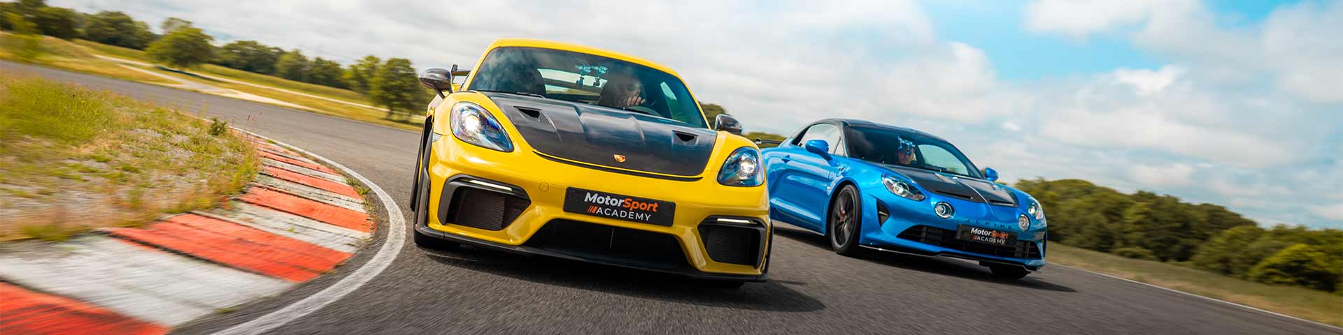 Porsche et Alpine sur le circuit du Val de Vienne