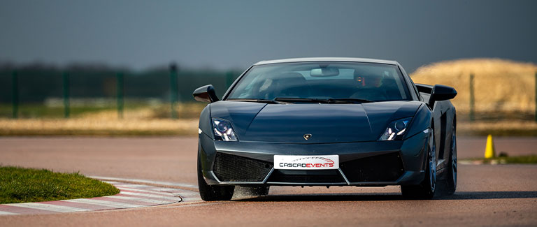 Stage de pilotage en Lamborghini Huracán en Occitanie 